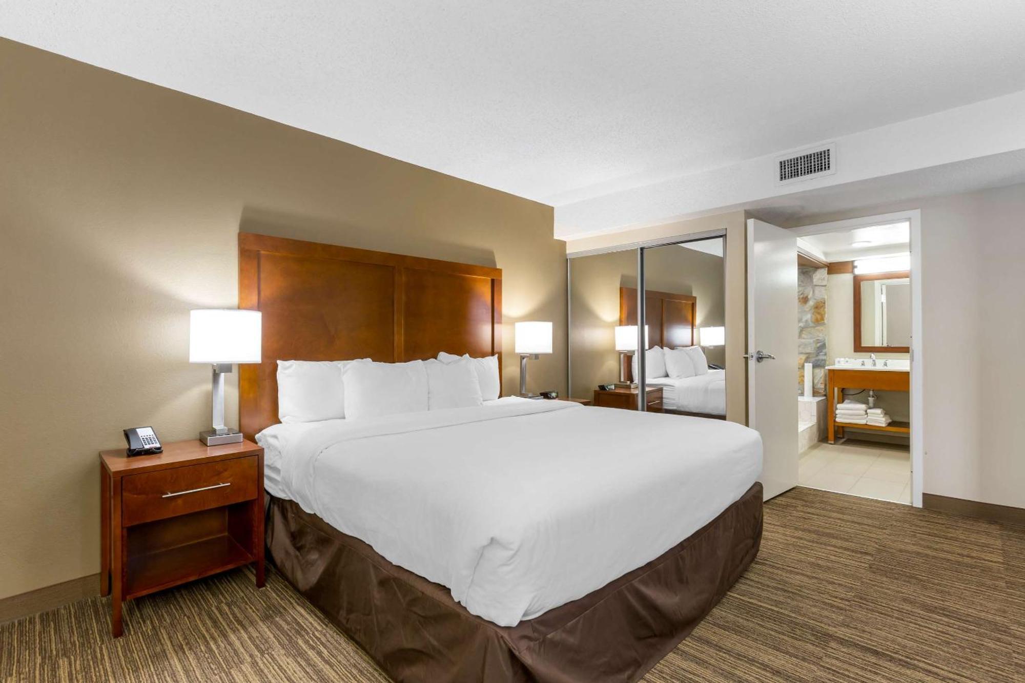 Comfort Inn University Durham - Chapel Hill Kültér fotó
